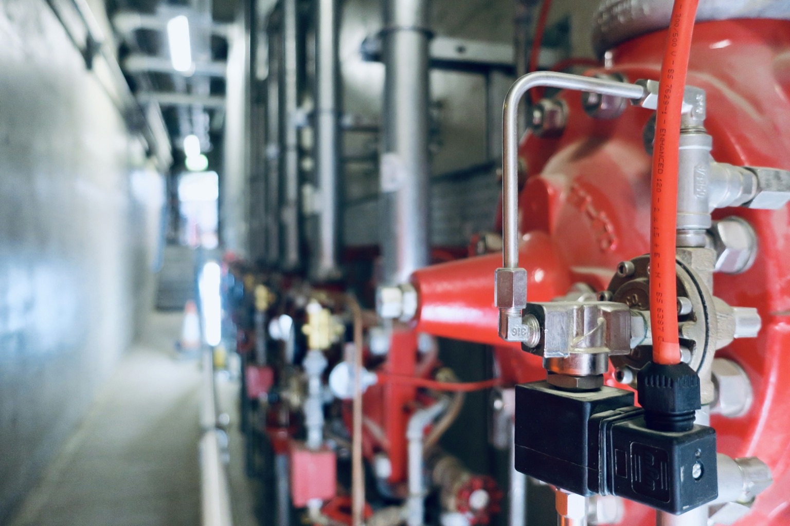 Pressure vessels with actuated valve and instrument hardware in a bright plant room